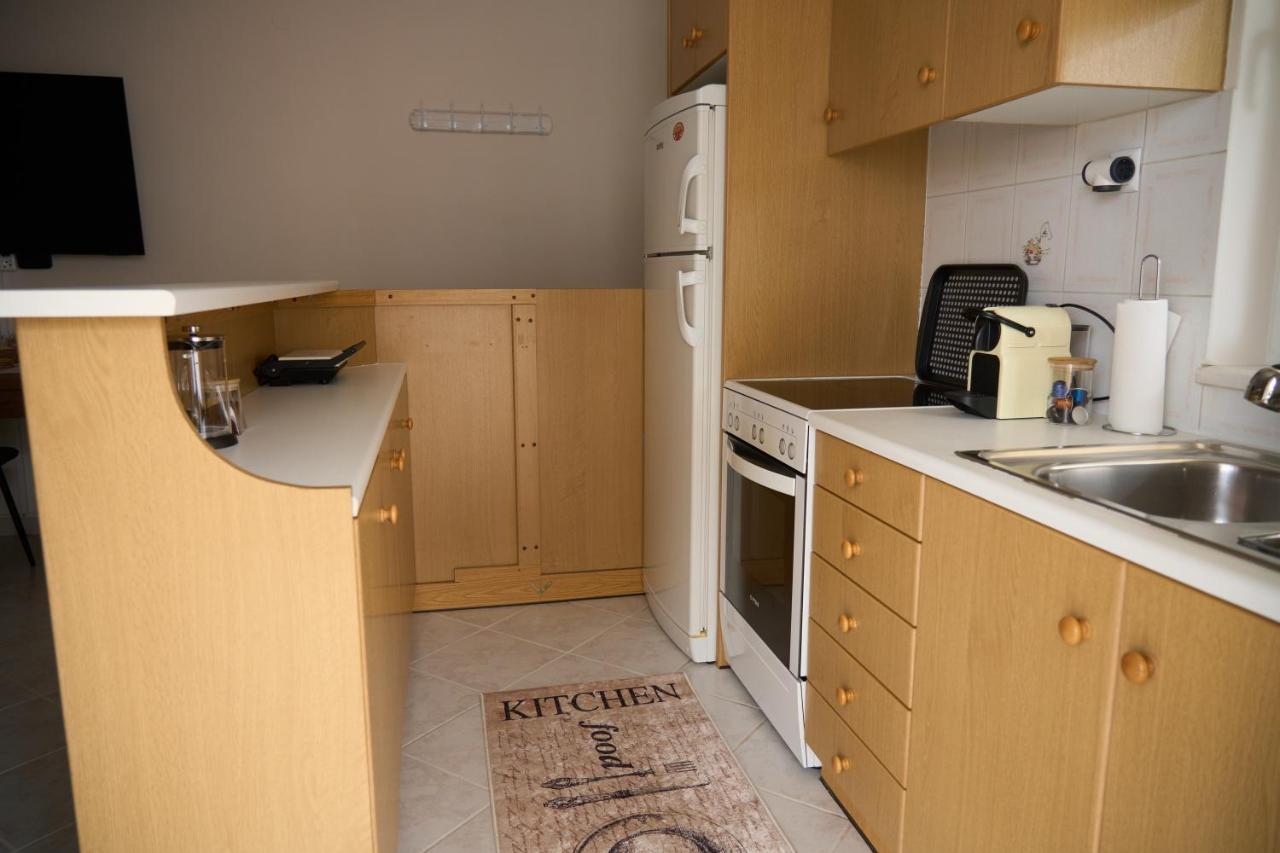 Georgia'S Comfort City Center Apartment Tripoli Extérieur photo